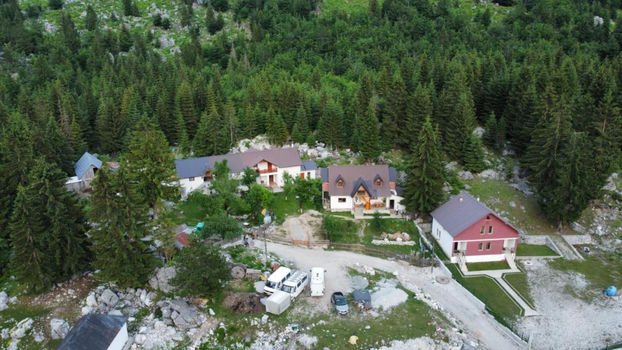 Bujtina Arlindi Bed & Breakfast Valbone Ngoại thất bức ảnh